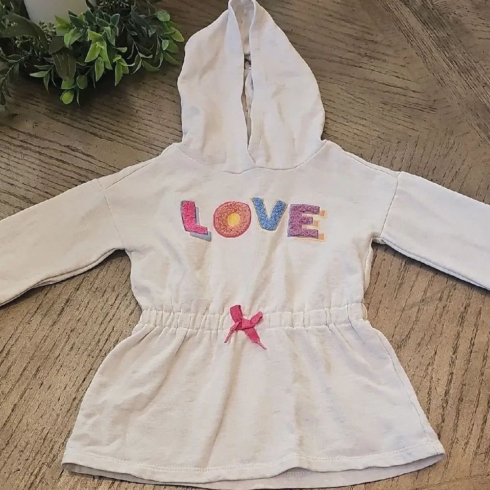 Kids Headquarters White Hoodie with Multicolor LOVE Design Size 6